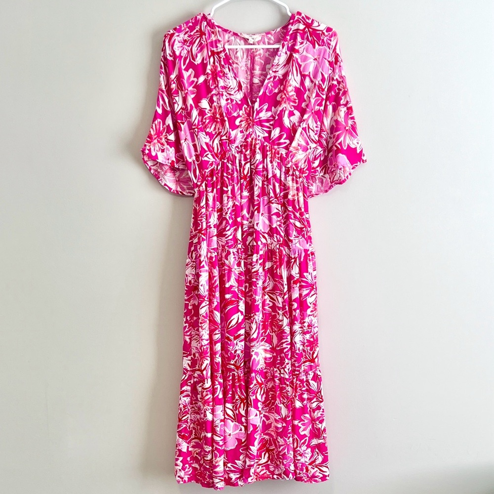 Entro Short Sleeve Tiered Midi Floral Dress